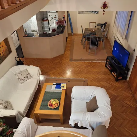 Nobles 4**** Apartman Belgrád
