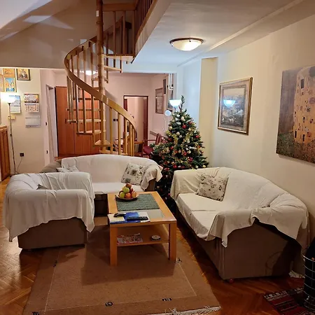 Apartment Nobles 4****